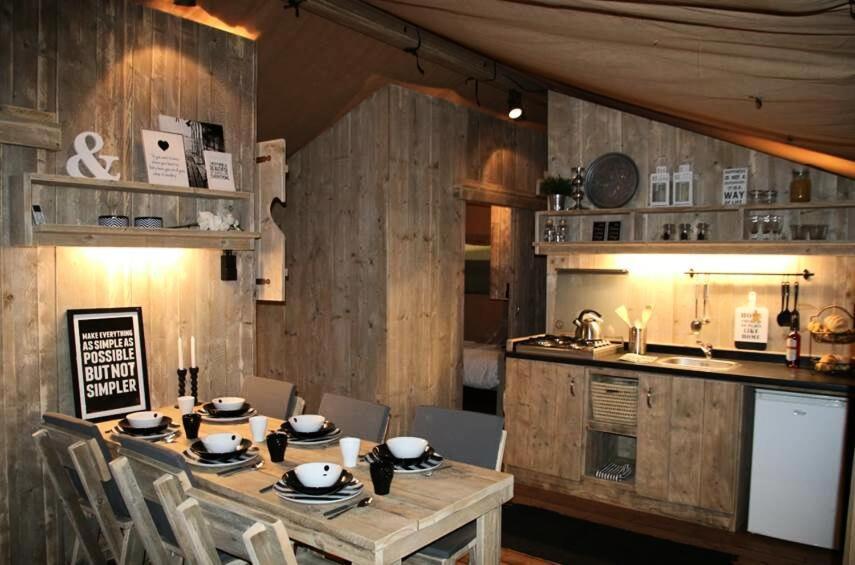 Camping Maeva Escapades Millau Plage Exteriör bild