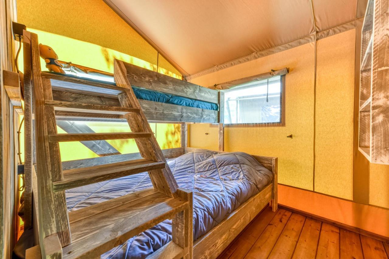 Camping Maeva Escapades Millau Plage Exteriör bild